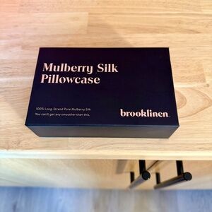 New in box Brookline Mulberry Silk Pillowcase